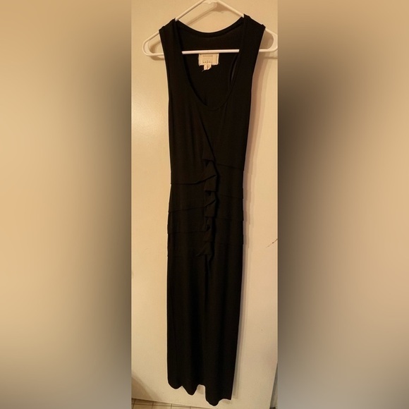 Nicole Miller Artelier black gown with pleating detail - Picture 3 of 7